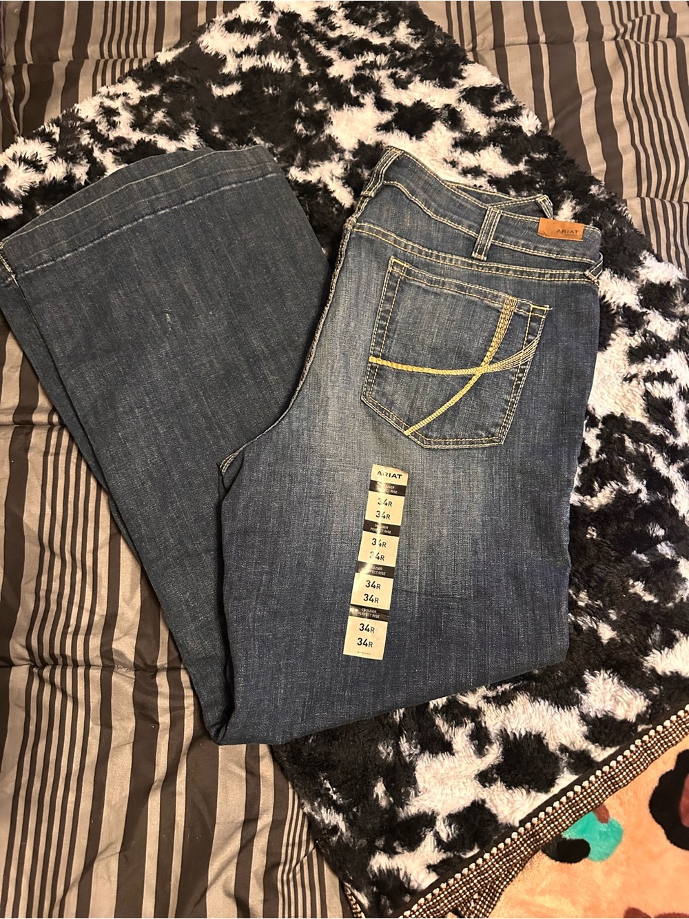 Ariat Women's Medium Wash Wide Leg Jeans with Yellow Stitching